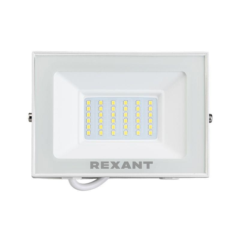 Прожектор СДО 50Вт 4000лм 5000К бел. корпус Rexant 605-026 Прожектор СДО 50Вт 4000лм 5000К бел. корпус Rexant 605-026