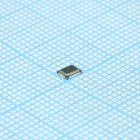 Резонатор кварцевый SMD 3.2х2.5х0.8мм, -20...+70°C, 30/30ppm, 12пФ, 12МГц