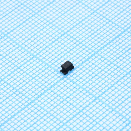EMI фильтр индуктивно-емкостной 10MHz 200mA 25Vdc Flat Style SMD 1206 T/R