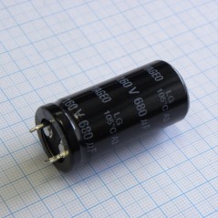 С защёлкиваемыми выводами 160V  680uF ±20%, стандартные, 2000часов, -20...+105°С