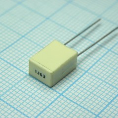 Конденсатор металлоплёночный полиэтилентерефталатный 1мкФ 63В ±5% (7.2х5х10мм) шаг выводов 5мм 105°С автомобильного применения л