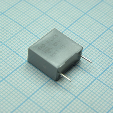 Пленочный конденсатор 0,68мкФ 100VDC/63VAC ±10% 12,5х6х12мм 105°C