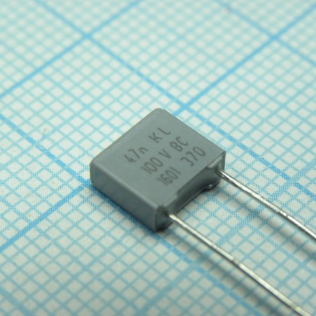 Пленочный конденсатор 0,047мкФ 100VDC/63VAC ±10% 7,2х2,5х6,5мм 105°C