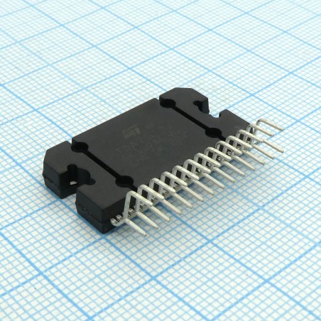 УНЧ 4x30Вт (14.4В/2 Ом), 30/16дБ, I2C-bus
