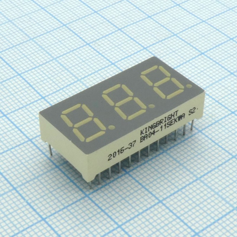 3-х разрядный индикатор/10,20мм/желтый/590нм/52-92мкд