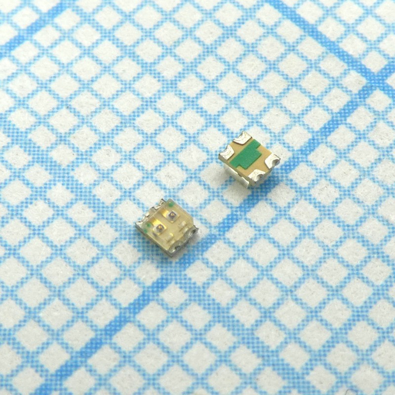 Светодиод smd 1,6х1,5мм/желтый/590нм/80-120мкд - зеленый/570нм/20-50мкд/прозрачный/120°