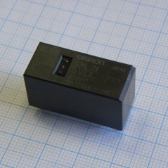 Реле силовое катушка 5В 8A две группы на переключение (29x12.7x15.7)мм монтаж в отверстие