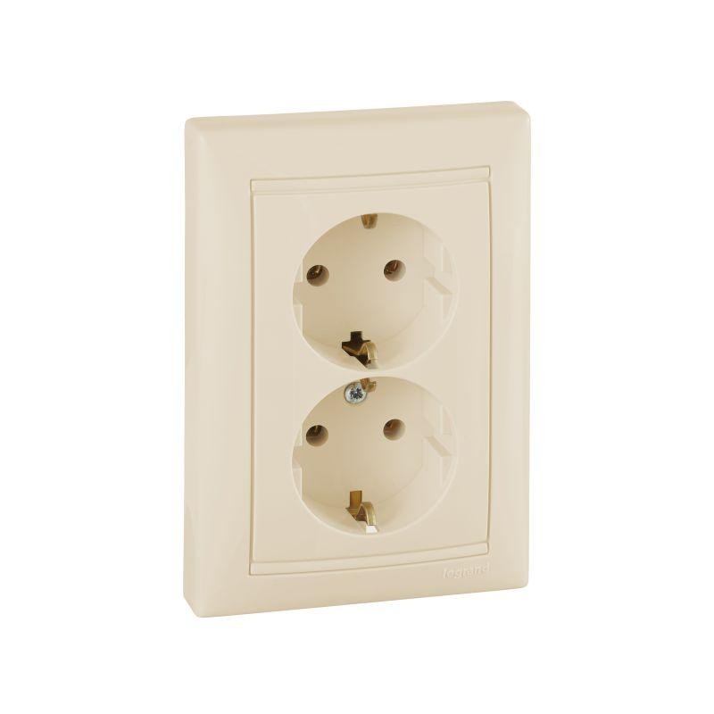 Розетка 2-м СП Valena 16А IP20 2P+E с заземл. немецк. стандарт сл. кость (DIY-упак.) Leg 695616 Розетка 2-м СП Valena 16А IP20 2P+E с заземл. немецк. стандарт сл. кость (DIY-упак.) Leg 695616