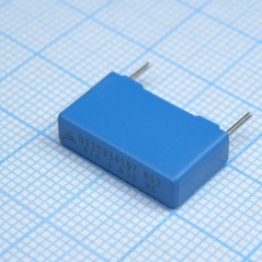 Конденсатор металлоплёночный полипропиленовый 0.047uF ±5% 630VDC/250VAC 18 X 5 X 10.5mm) радиальный 15mm россыпь