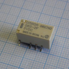 Сигнальное реле две группы на переключение 2А катушка 5В (9.4x7.5x15)мм