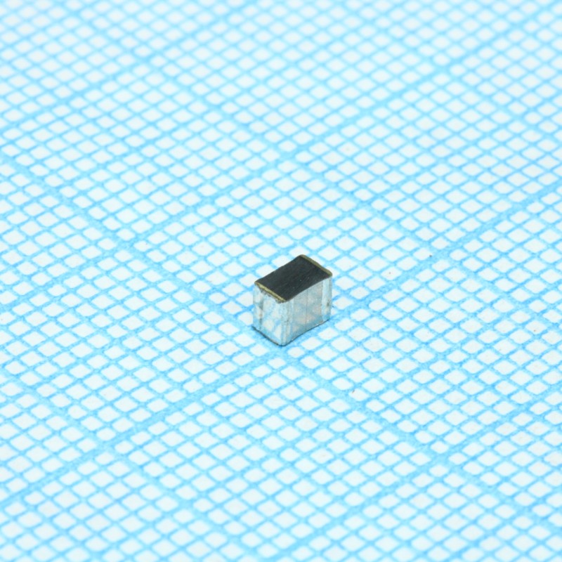 Металлоплёночный конденсатор SMD 1210 0.1uF ±5% 16V (3.2 X 2.5 X 1.5mm) 125C T/R