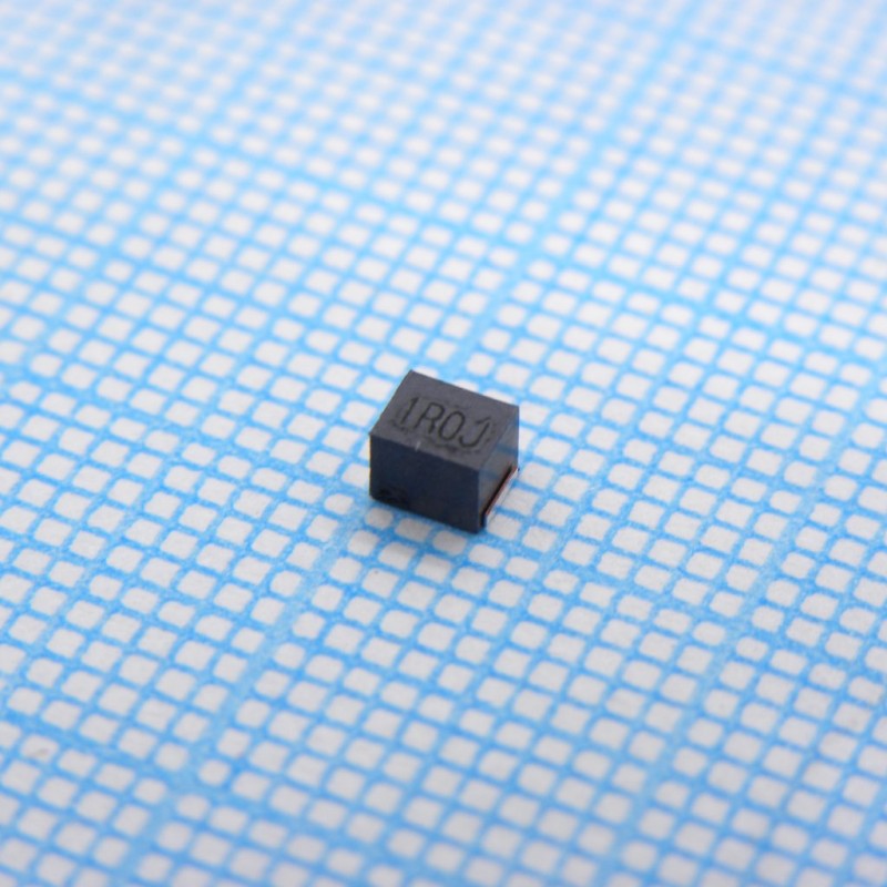 Индуктивность SMD высокочастотная неэкранированная проволочная 1мкГн ±5% 7.96МГц 30Q-Фактор феррит 400мА 700мОм по постоянному т