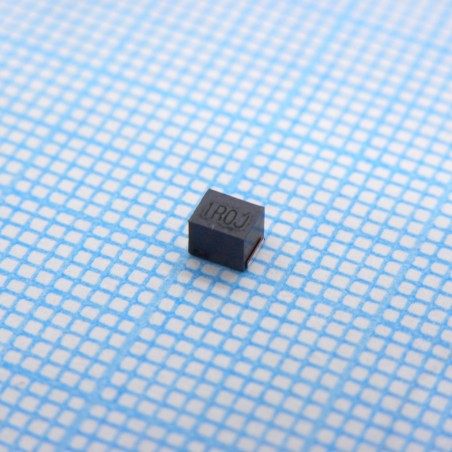 Индуктивность SMD высокочастотная неэкранированная проволочная 1мкГн ±5% 7.96МГц 30Q-Фактор феррит 400мА 700мОм по постоянному т