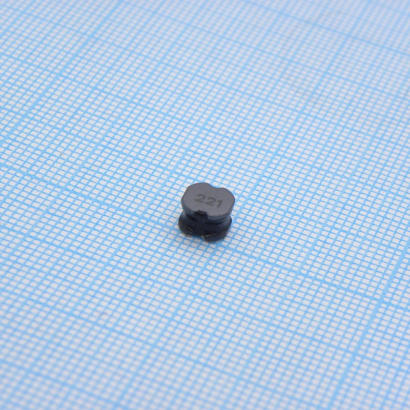SMD индуктивность проволочная, на ферритовом сердечнике, полуэкранированная 220uH 20% 100KHz 25Q-Factor Ferrite 600mA 1.18Ohm