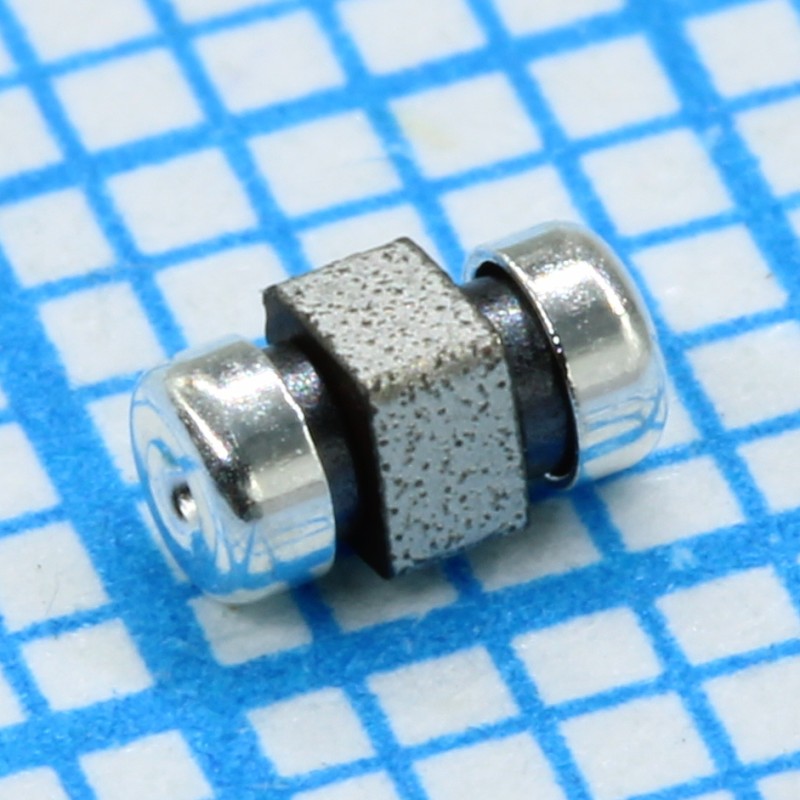EMI фильтр индуктивно-емкостной серия NFE SMD 1206 (3216) 100пФ 6A 25В EMI фильтр индуктивно-емкостной серия NFE SMD 1206 (3216) 100пФ 6A 25В