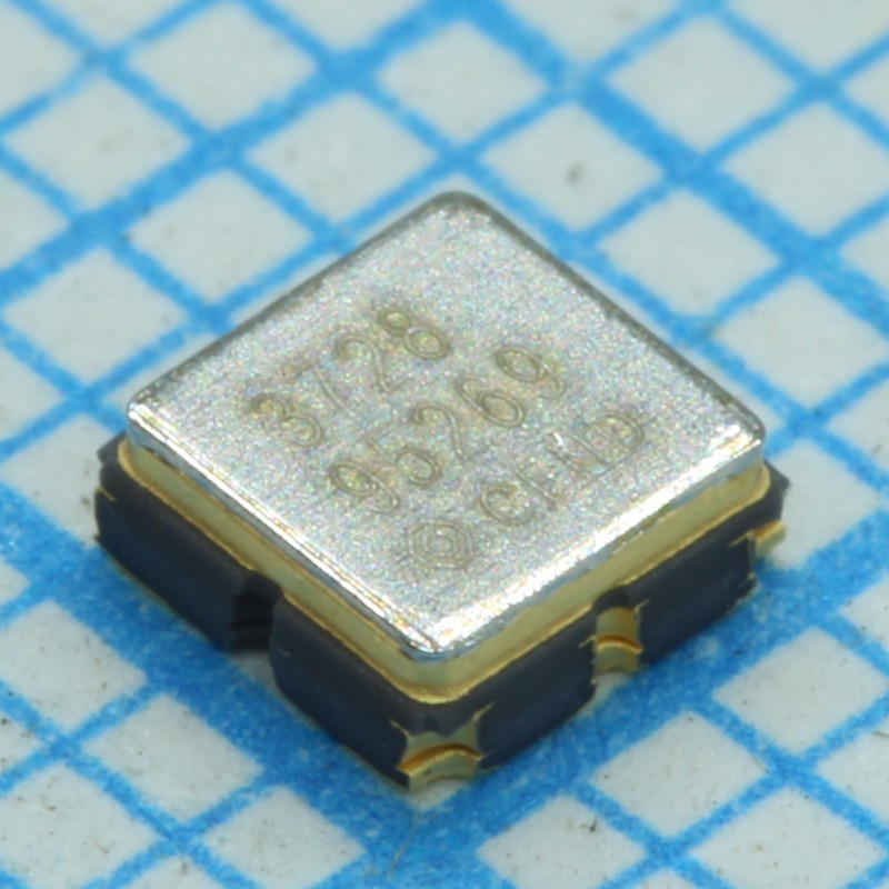 Фильтр 915МГц 50Ом серия B3728 2.2дБ 5В