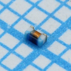 Проволочная SMD индуктивность 68нГн ±5% 140мА 1.96Ом по постоянному току