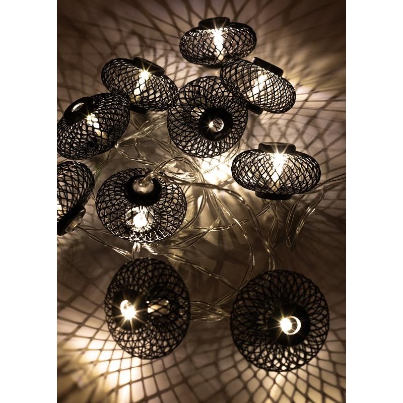 Гирлянда светодиодная "Фонарики" черн. 5х3см 10LED тепл. бел. 1.8+0.3м КОСМОС KOC_GIR-B119 Гирлянда светодиодная "Фонарики" черн. 5х3см 10LED тепл. бел. 1.8+0.3м КОСМОС KOC_GIR-B119