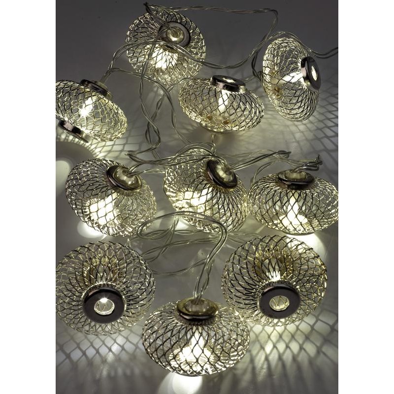 Гирлянда светодиодная "Фонарики" хром 5х3см 10LED тепл. бел. 1.8+0.3м КОСМОС KOC_GIR-B120 Гирлянда светодиодная "Фонарики" хром 5х3см 10LED тепл. бел. 1.8+0.3м КОСМОС KOC_GIR-B120