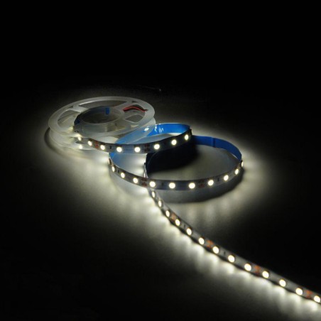 Лента светодиодная Basic 5050/60-SMD 8Вт/м 3000К тепл. бел. IP20 900лм/м 12В 10мм (уп.5м) GAUSS BT024