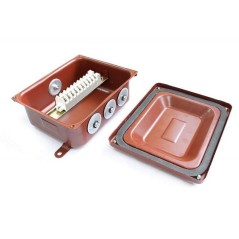Коробка КМ 65-10 УХЛ1.5 IP65 метал. заглушки ГОФРОМАТИК/ЗЭТАРУС zeta30325
