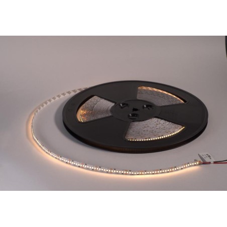 Лента потолочная SMD2835 204 LED/м 22 Вт/м 24В IP20 тепл. бел. (уп.30м) SWG PRO 00-00007434