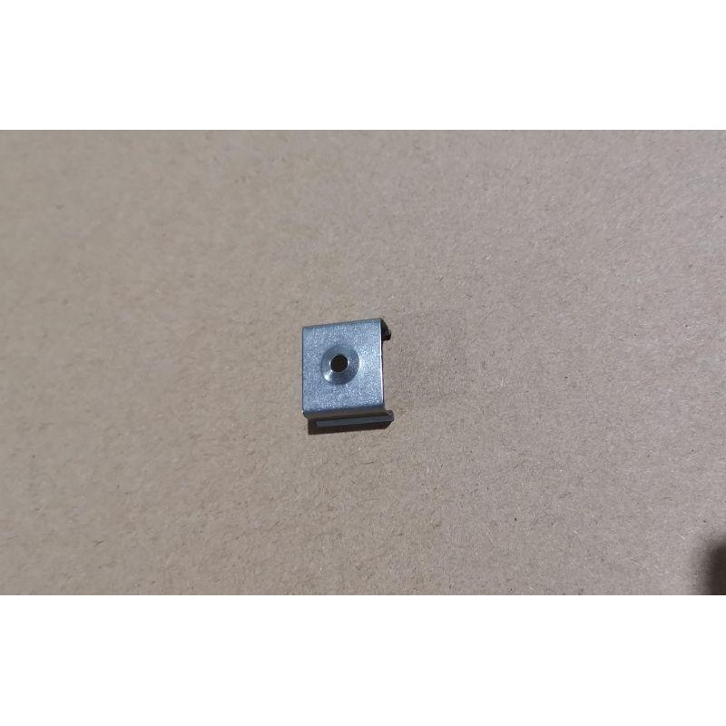 Скоба монтажная для накладного профиля алюминиевая V4-R0-70.0001.KIT-5555 (уп.10шт) VARTON V4-R0-70.0001.KIT-5559 Скоба монтажная для накладного профиля алюминиевая V4-R0-70.0001.KIT-5555 (уп.10шт) VARTON V4-R0-70.0001.KIT-5559