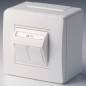 Коробка PDD-N60 с 2 розетками Brava RJ45 кат.5E (телефон/компьютер) корич. DKC 10656B Коробка PDD-N60 с 2 розетками Brava RJ45 кат.5E (телефон/компьютер) корич. DKC 10656B