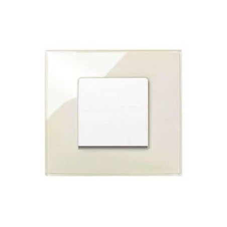 Рамка 3-м 3х2мод. Simon27 Neos сл. кость Simon 27773-31