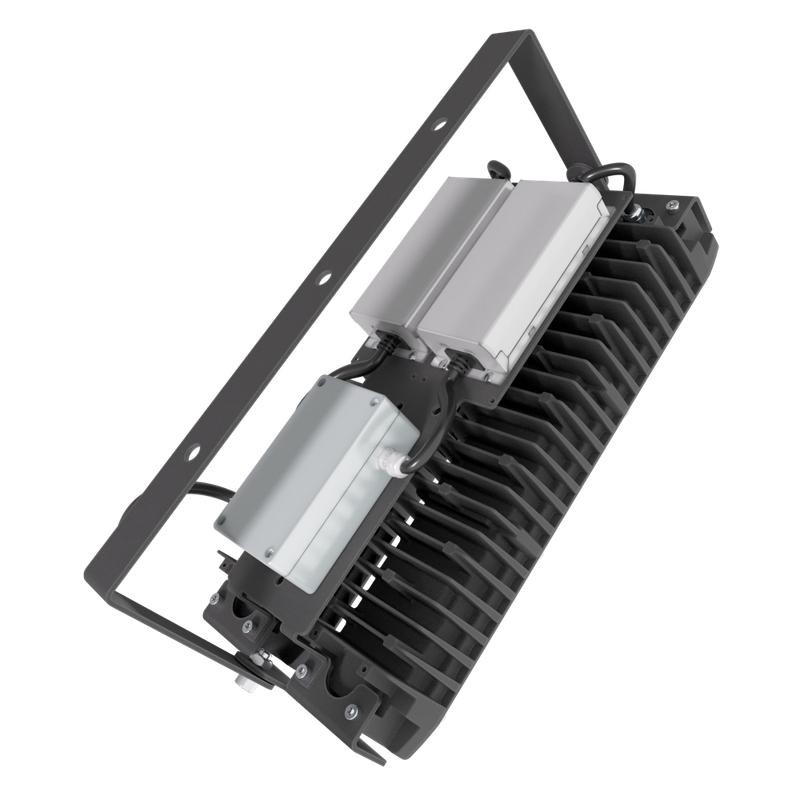 Прожектор светодиодный LAD LED R700-2-PC-60-750-D36-170L1 PROM 170Вт CRI70 5000К IP67 230В КСС типа "Г" крепление на лире LADesi Прожектор светодиодный LAD LED R700-2-PC-60-750-D36-170L1 PROM 170Вт CRI70 5000К IP67 230В КСС типа "Г" крепление на лире LADesi