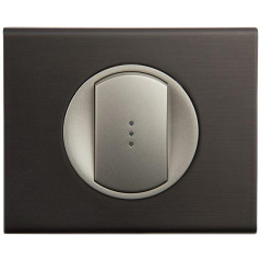 Панель лицевая Celiane для выкл. с подсвет. титан Leg 068303