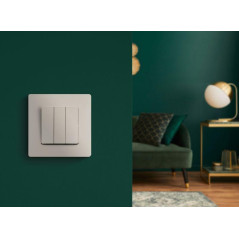 Выключатель 3-кл. СП Etika Plus 10А IP20 250В 10AX винтов. зажимы механизм сл. кость Leg 672313