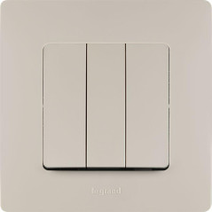 Выключатель 3-кл. СП Etika Plus 10А IP20 250В 10AX винтов. зажимы механизм сл. кость Leg 672313