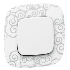 Рамка 1-м Valena Allure универсальная нарцисс хром Leg 754341