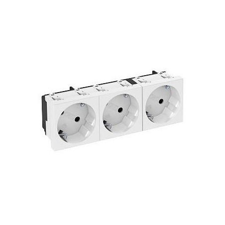 Розетка 3-м 3х2К+3 под углом 33град. шторки 16А 250В (45х135мм - 3 модуля Modul45) бел. OBO 6120123
