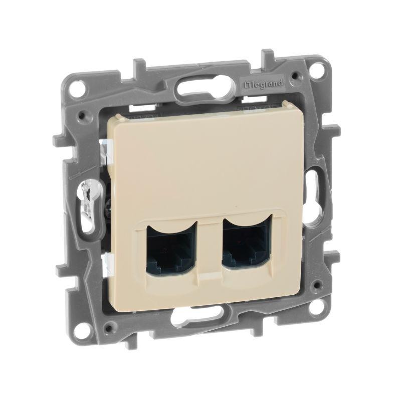 Розетка компьютерная 2-м СП Etika RJ45 кат.6 UTP механизм сл. кость Leg 672354 Розетка компьютерная 2-м СП Etika RJ45 кат.6 UTP механизм сл. кость Leg 672354