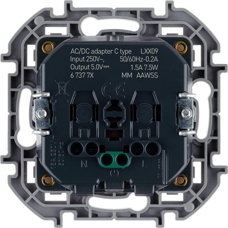Розетка 1-м СП Inspiria 16А IP20 250В 2P+E немецк. стандарт с заряд. устройством USB тип C 1.5А 5В механизм бел. Leg 673770 Розетка 1-м СП Inspiria 16А IP20 250В 2P+E немецк. стандарт с заряд. устройством USB тип C 1.5А 5В механизм бел. Leg 673770