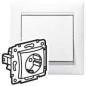 Розетка 1-м СП Valena 16А IP21 2P+E с заземл. немецк. стандарт механизм бел. (DIY-упак.) Leg 694280 Розетка 1-м СП Valena 16А IP21 2P+E с заземл. немецк. стандарт механизм бел. (DIY-упак.) Leg 694280