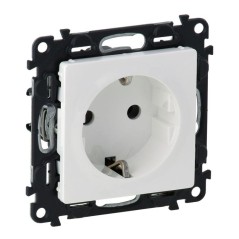 Розетка 1-м СП Valena Life 16А IP2X 250В 2P+E безвинтов. клеммы с лицев. панелью механизм бел. Leg 753421