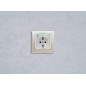 Розетка 1-м СП Valena 16А IP44 2P+E с заземл. защ. шторки с крышкой немецк. стандарт механизм бел. Leg 774220 Розетка 1-м СП Valena 16А IP44 2P+E с заземл. защ. шторки с крышкой немецк. стандарт механизм бел. Leg 774220