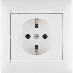 Розетка 1-м СП Valena 16А IP21 230/250В 2P+E с заземл. защ. шторки на винтах механизм бел. Leg 774421