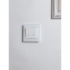 Выключатель жалюзи СП BRITE ВС10-1-5-БрБ 10А механизм бел. IEK BR-V15-0-10-K01