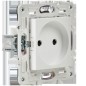 Розетка SKANDY 10А без заземл. защ. штроки SK-R01W арктич. бел. IEK SK-R13-10-K01