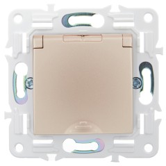 Розетка 1-м SKANDY 16А IP44 с заземл. защ. штроки с крышкой SK-R11Sa песочн. IEK SK-R16-16-44-K98