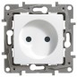 Розетка 1-м СП Etika 16А IP31 250В 2P без заземл. защ. шторки немецк. стандарт винтов. клеммы механизм бел. Leg 672234 Розетка 1-м СП Etika 16А IP31 250В 2P без заземл. защ. шторки немецк. стандарт винтов. клеммы механизм бел. Leg 672234